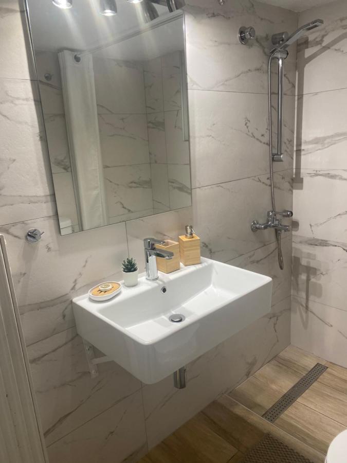 Thiseio Big Apartment Atenas Exterior foto