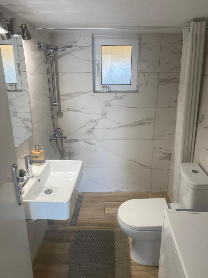 Thiseio Big Apartment Atenas Exterior foto